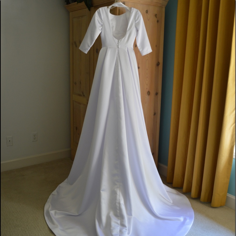 Wedding dress, white - Picture 2 of 5